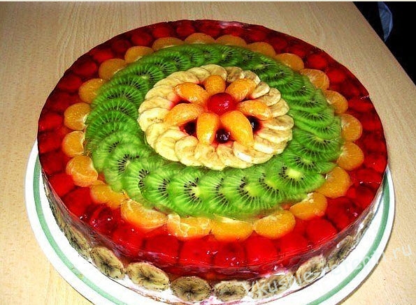 Приготовление торта с фруктами занимает немного 